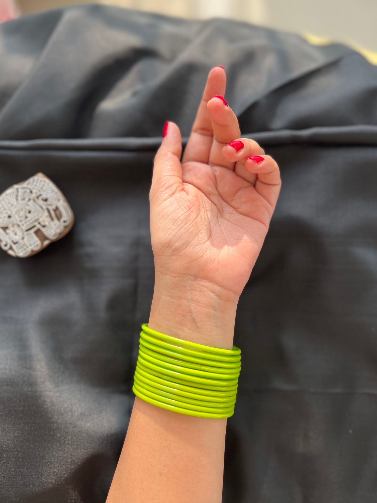 Green Kuppivala / Glass Bangles (Pack of 24)