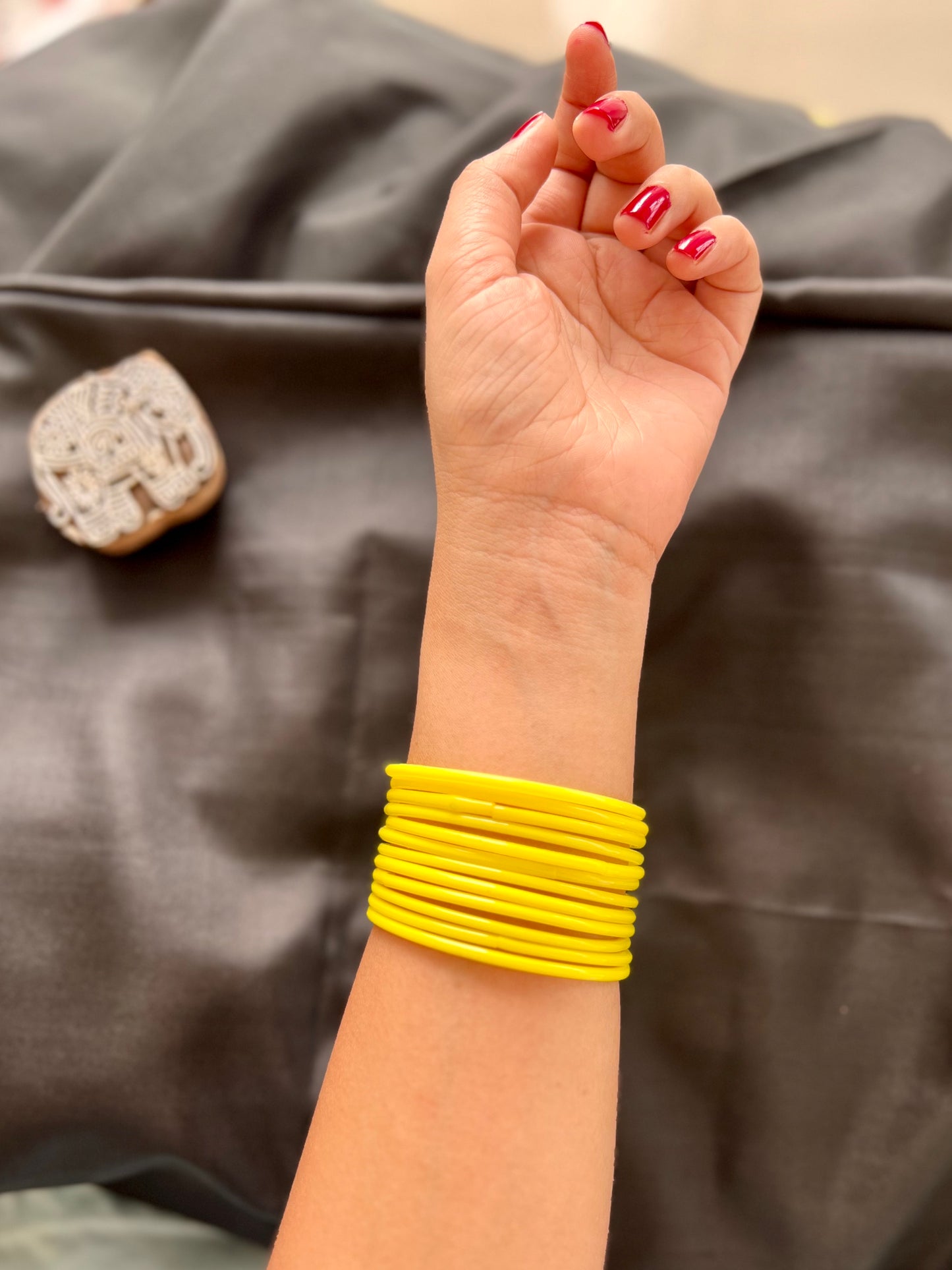 Green Kuppivala / Glass Bangles (Pack of 24)