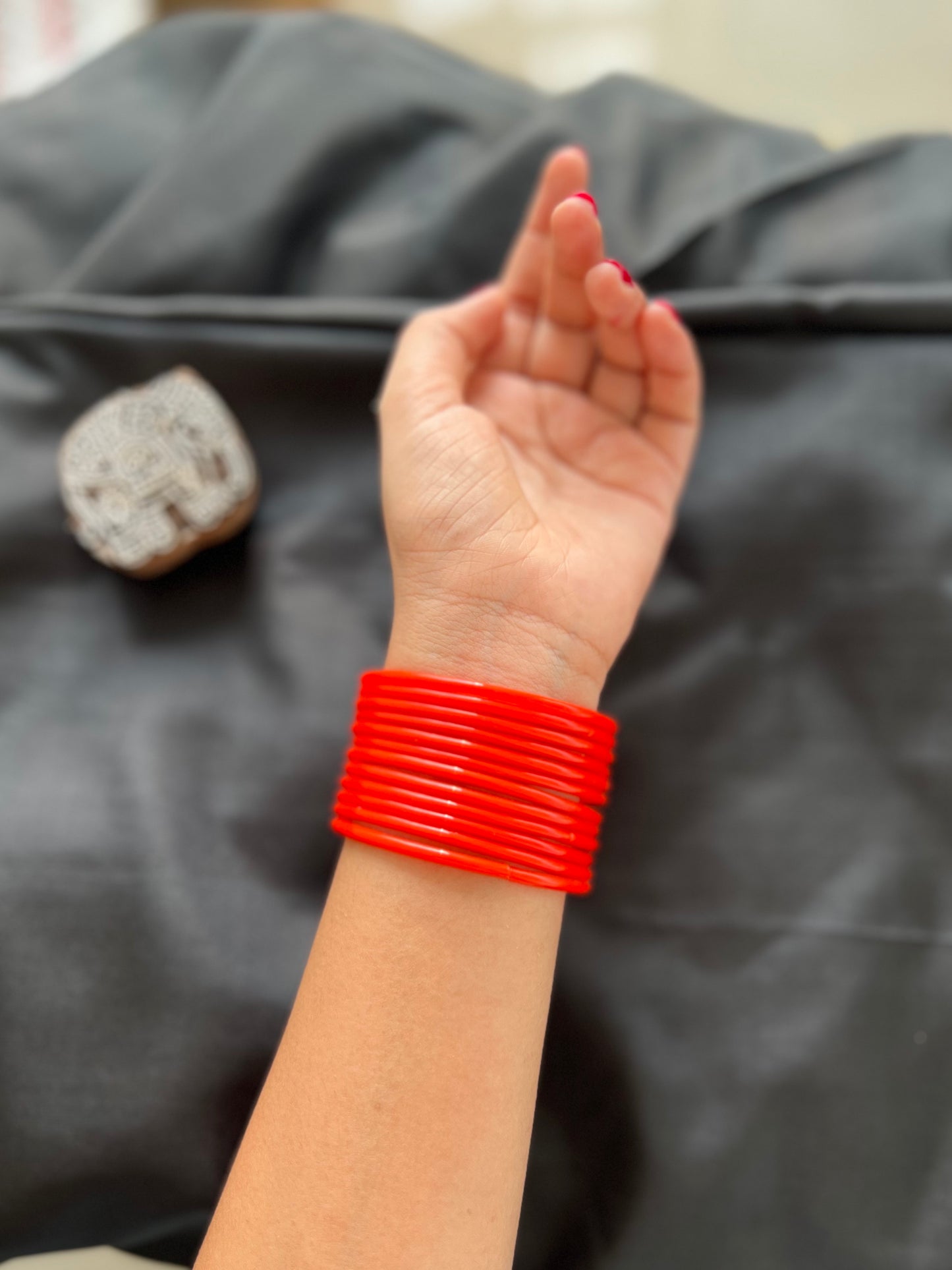 Red Kuppivala / Glass Bangles (Pack of 12)