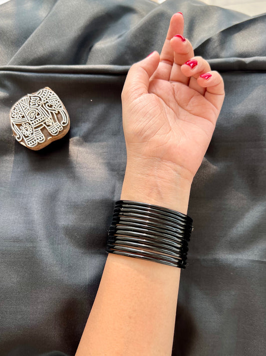 Black Kuppivala / Glass Bangles (Pack of 24)