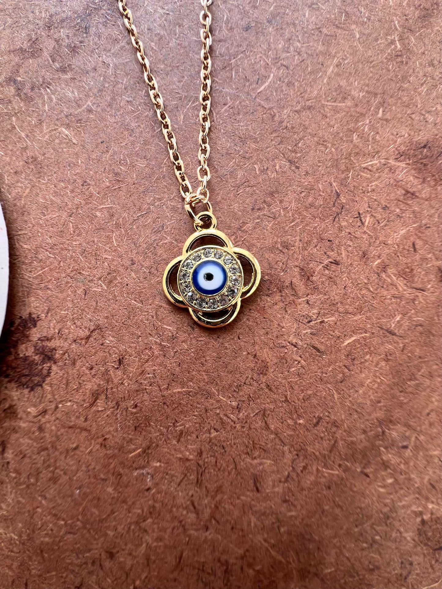 Minimal Chain Necklace