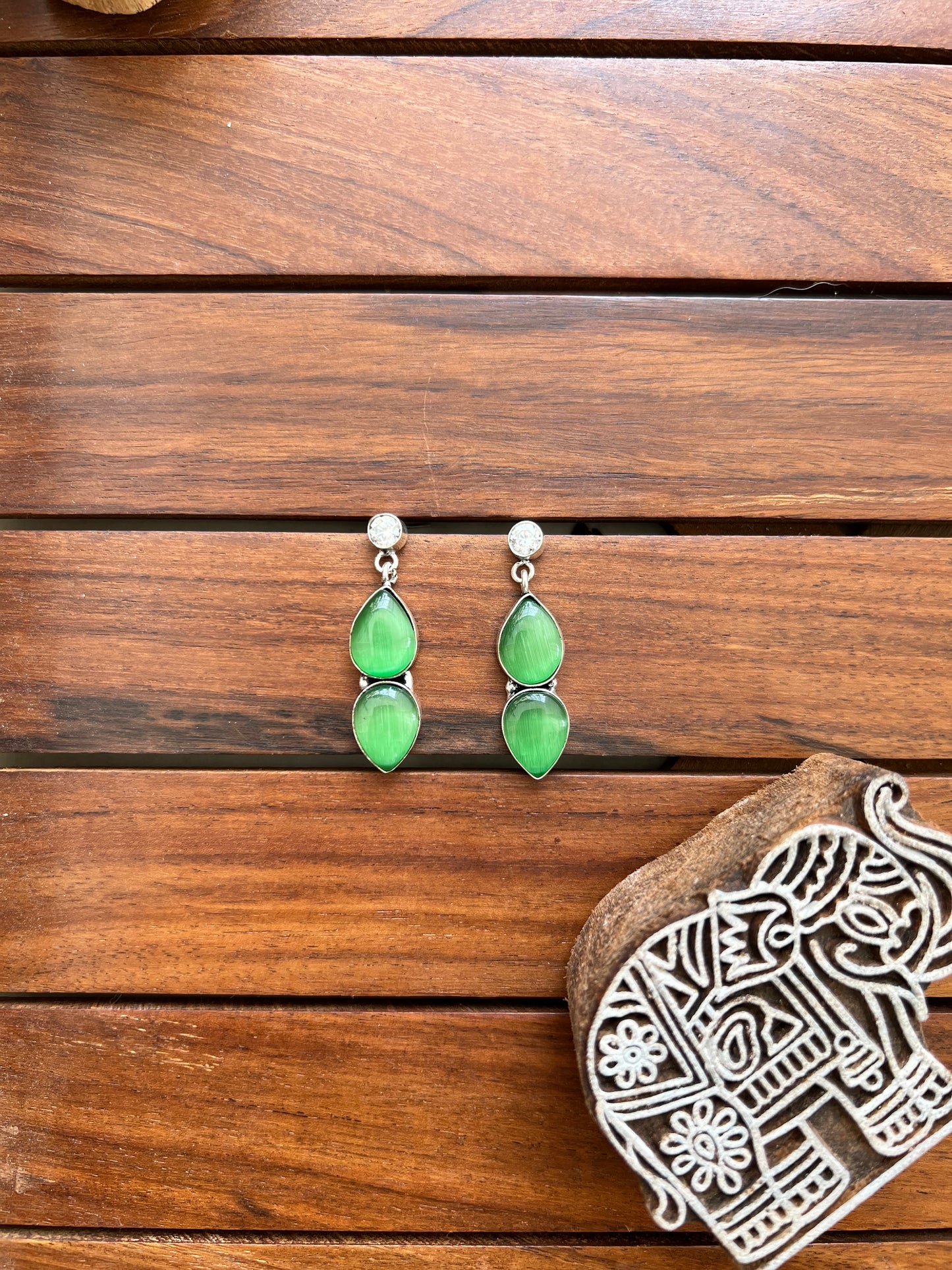 Glossy Stone Earring