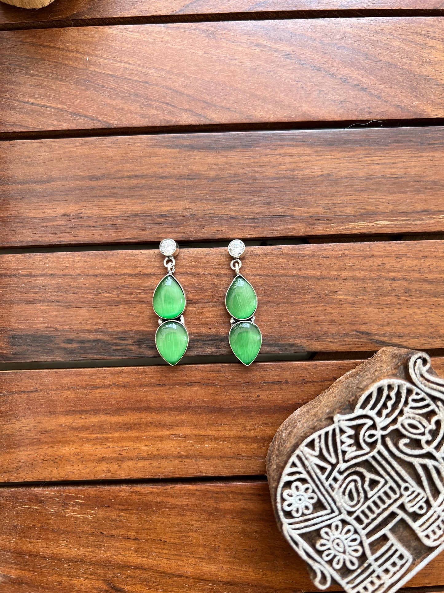 Glossy Stone Earring