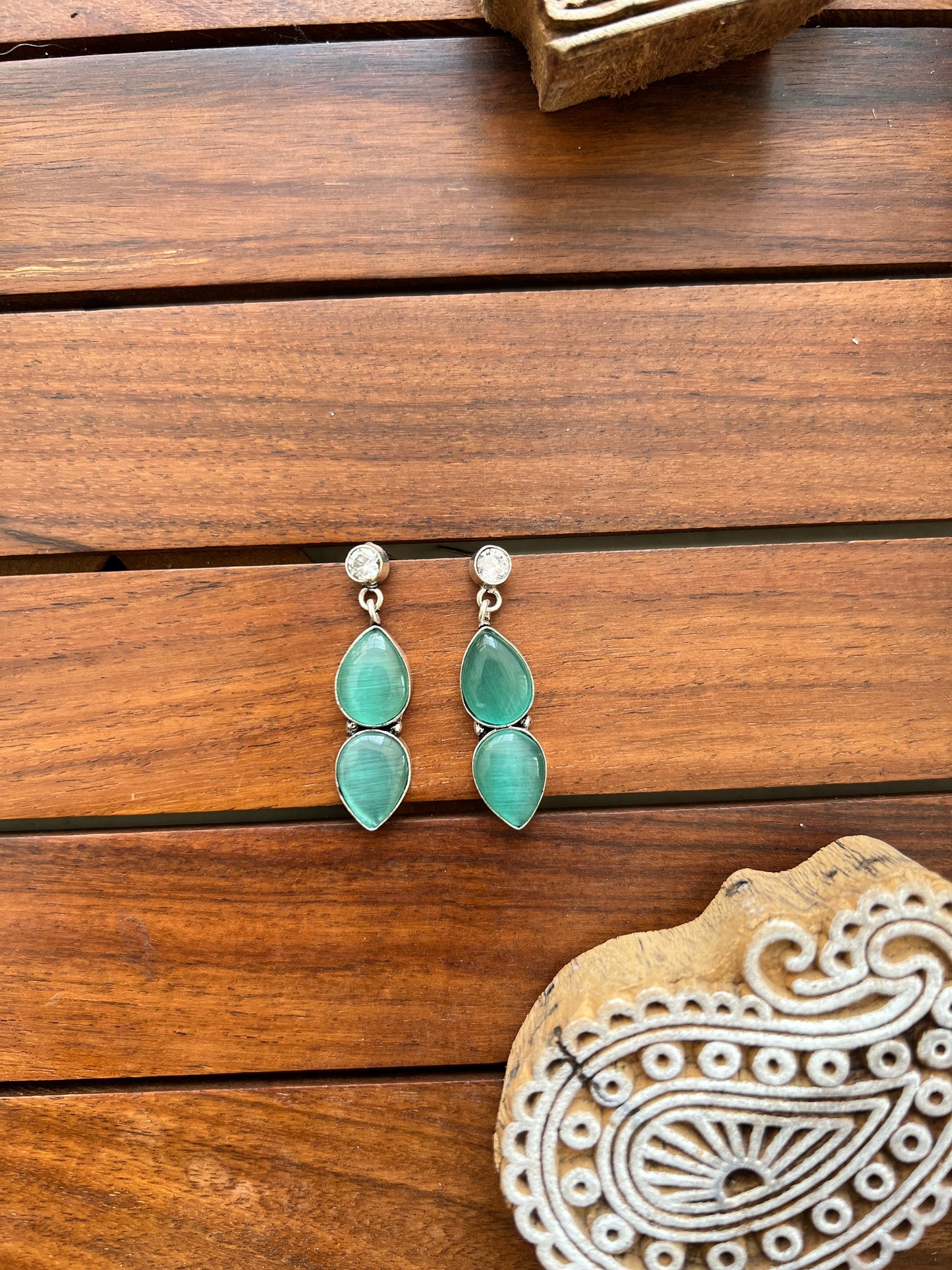 Glossy Stone Earring