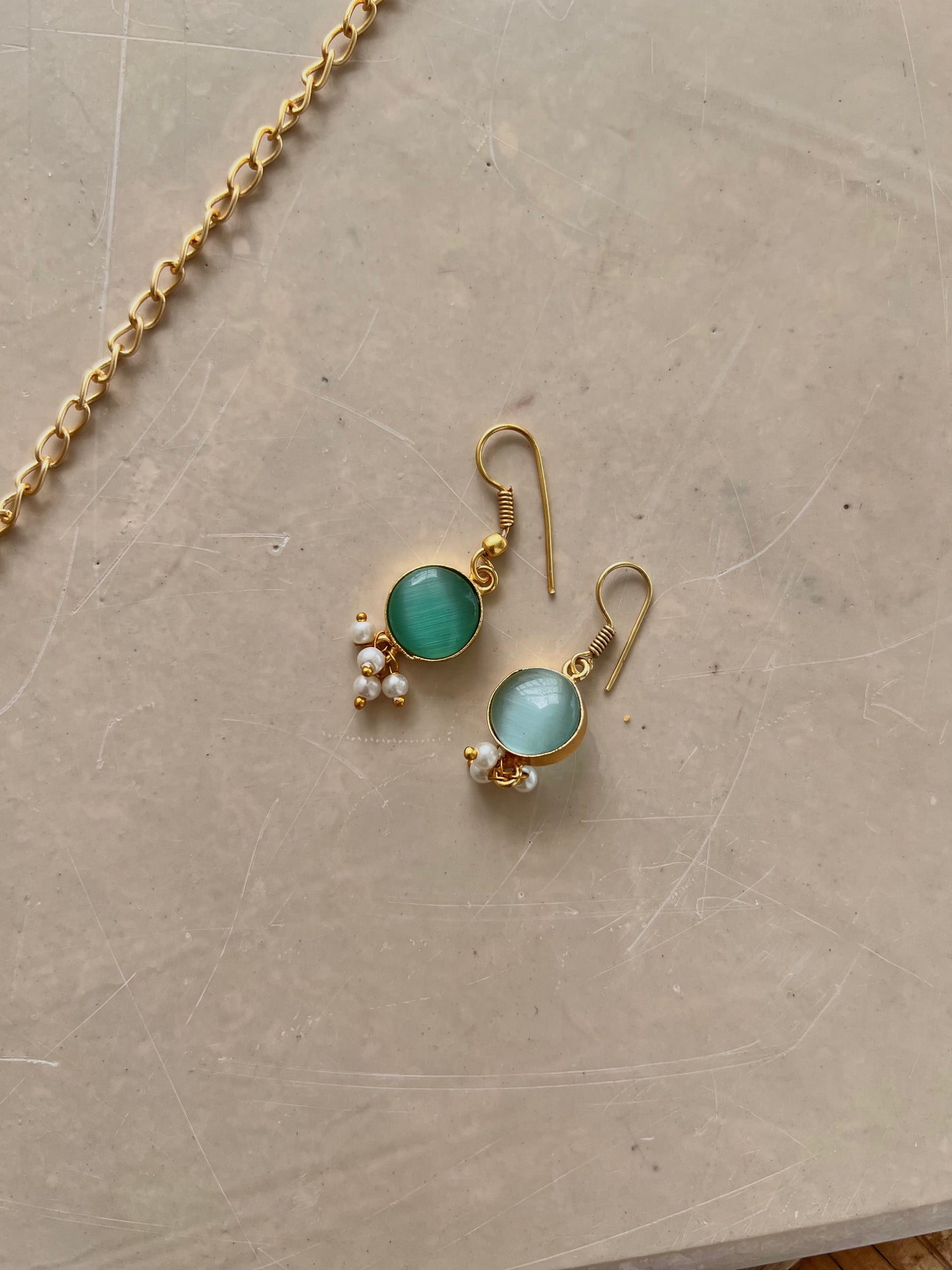 Stones and Pearls Necklace with Earring