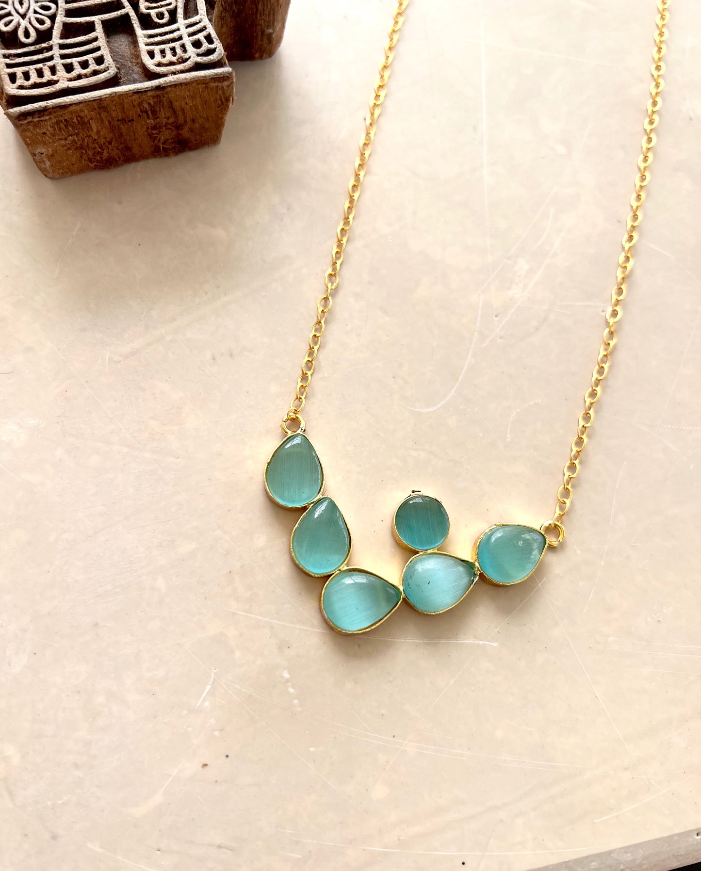 Glossy Stone Necklace with Earring