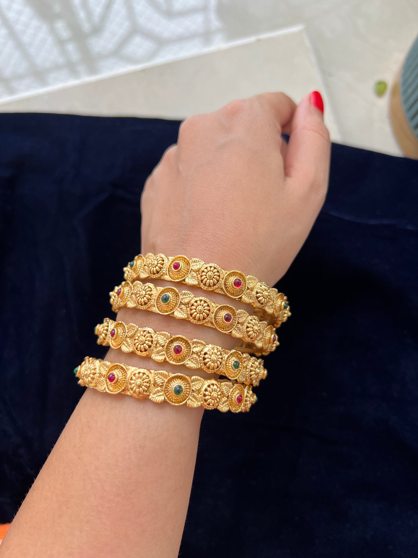 Antique Bangle Set Ruby And Emerald (Set of 4)