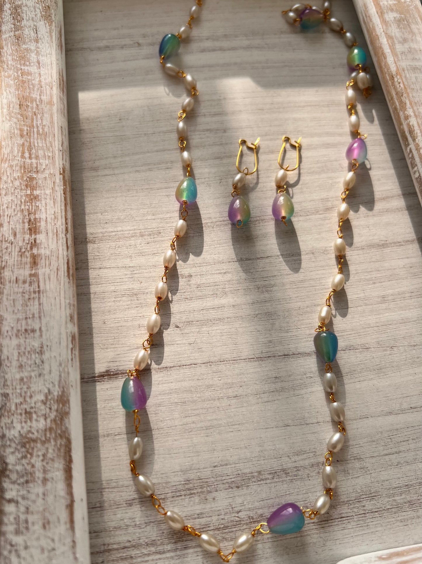 Monalisa Stone and Rice Pearl Necklace with Earring