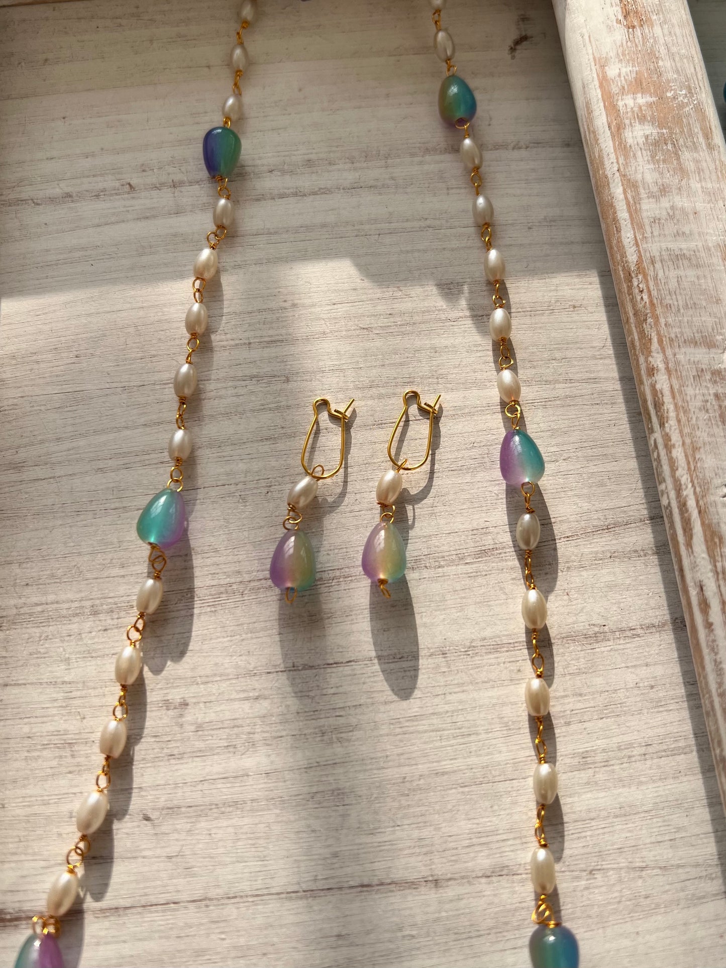 Monalisa Stone and Rice Pearl Necklace with Earring