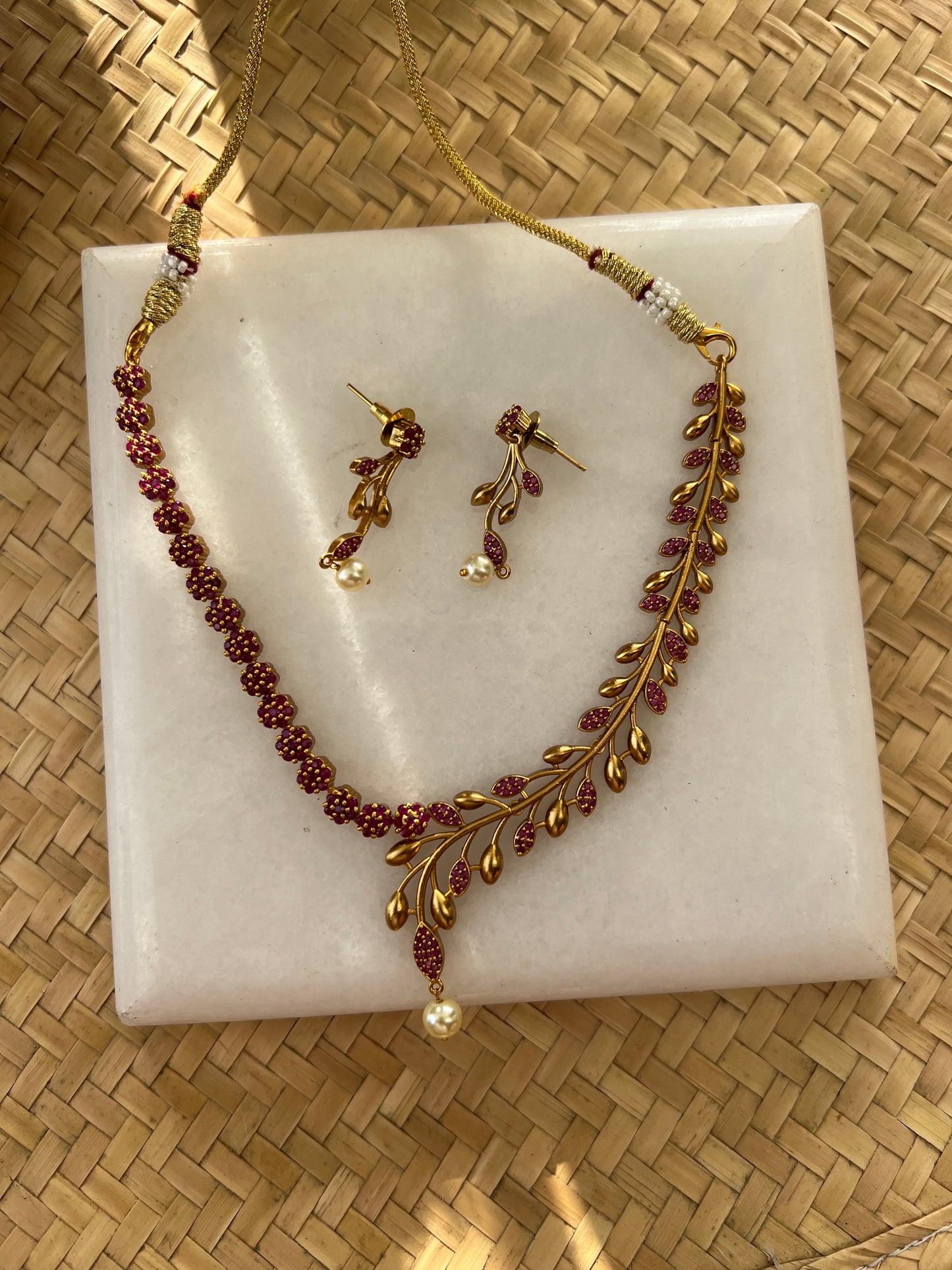 Premium Antique Necklace Set