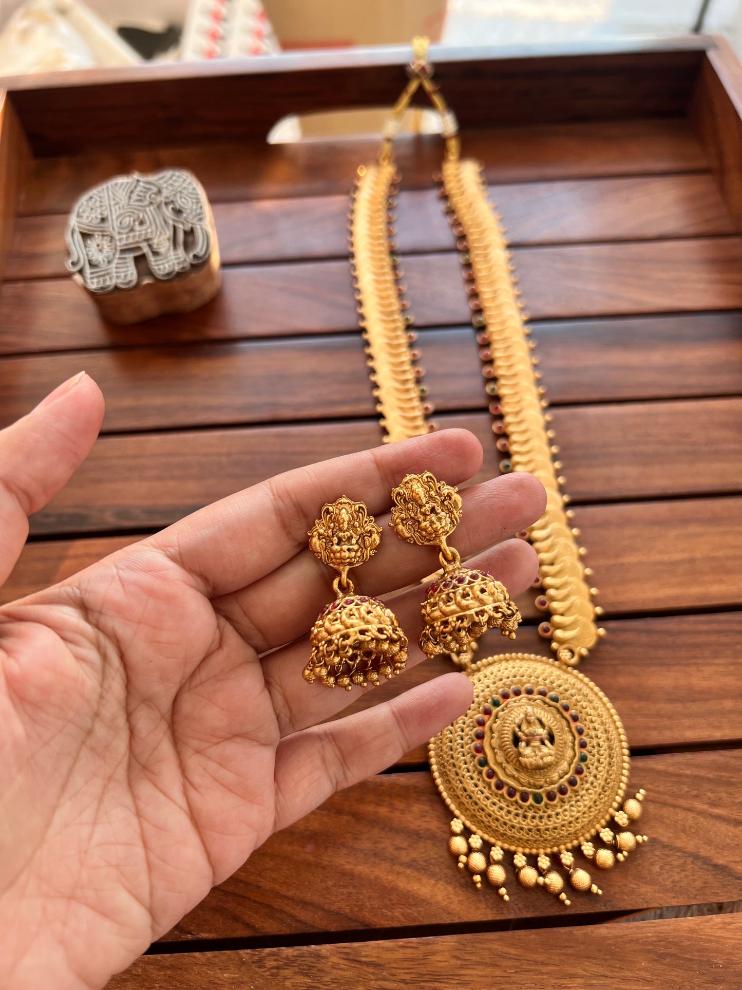 Gold Plated Temple Design Kasu Necklace with Earring