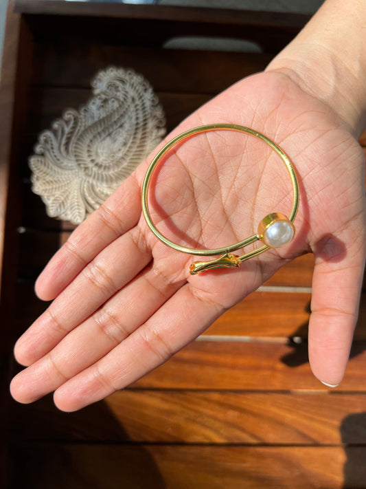 Gold Plated Raw Stone and Pearl Bangle