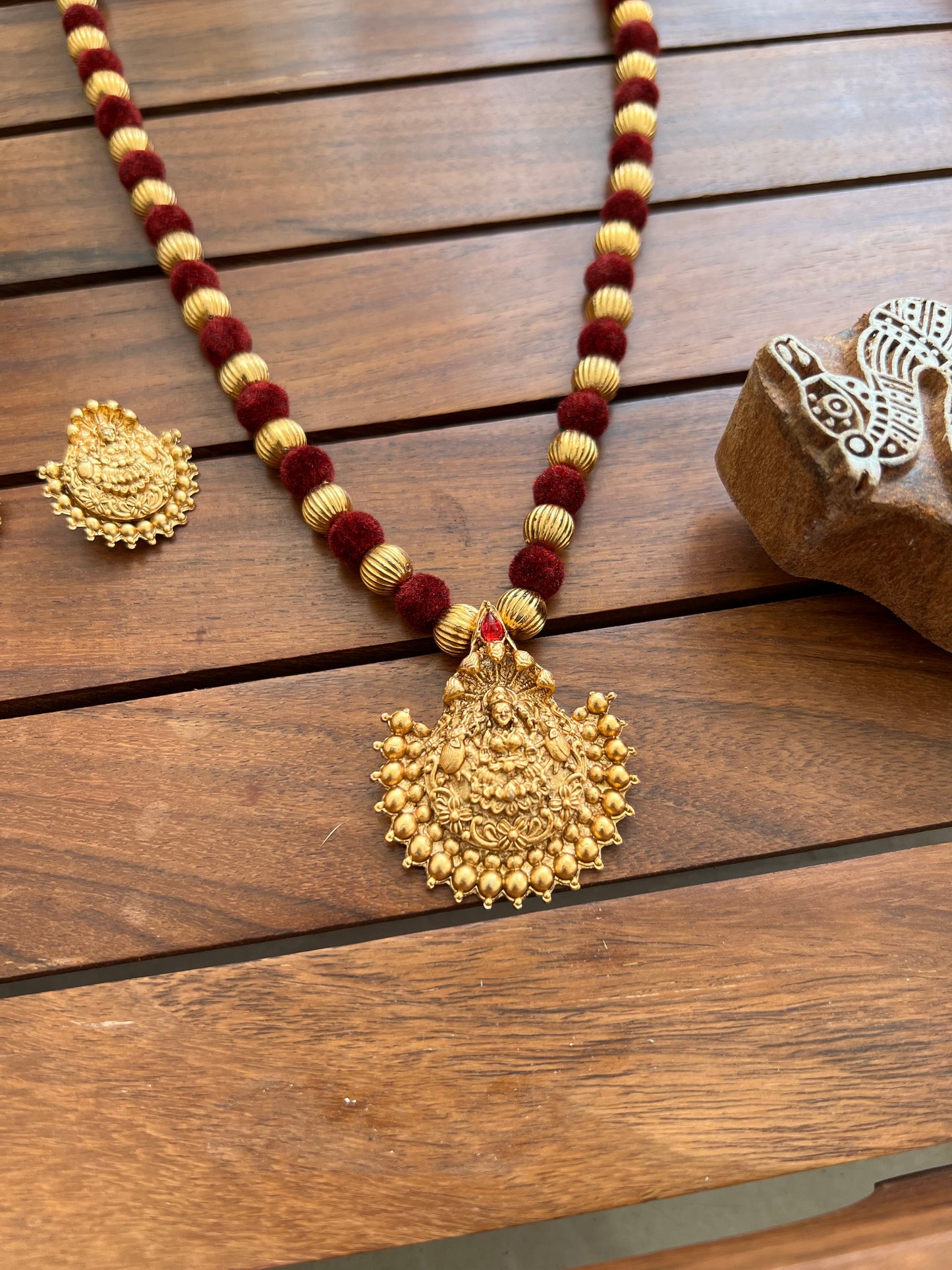 Maroon Devi Necklace Set