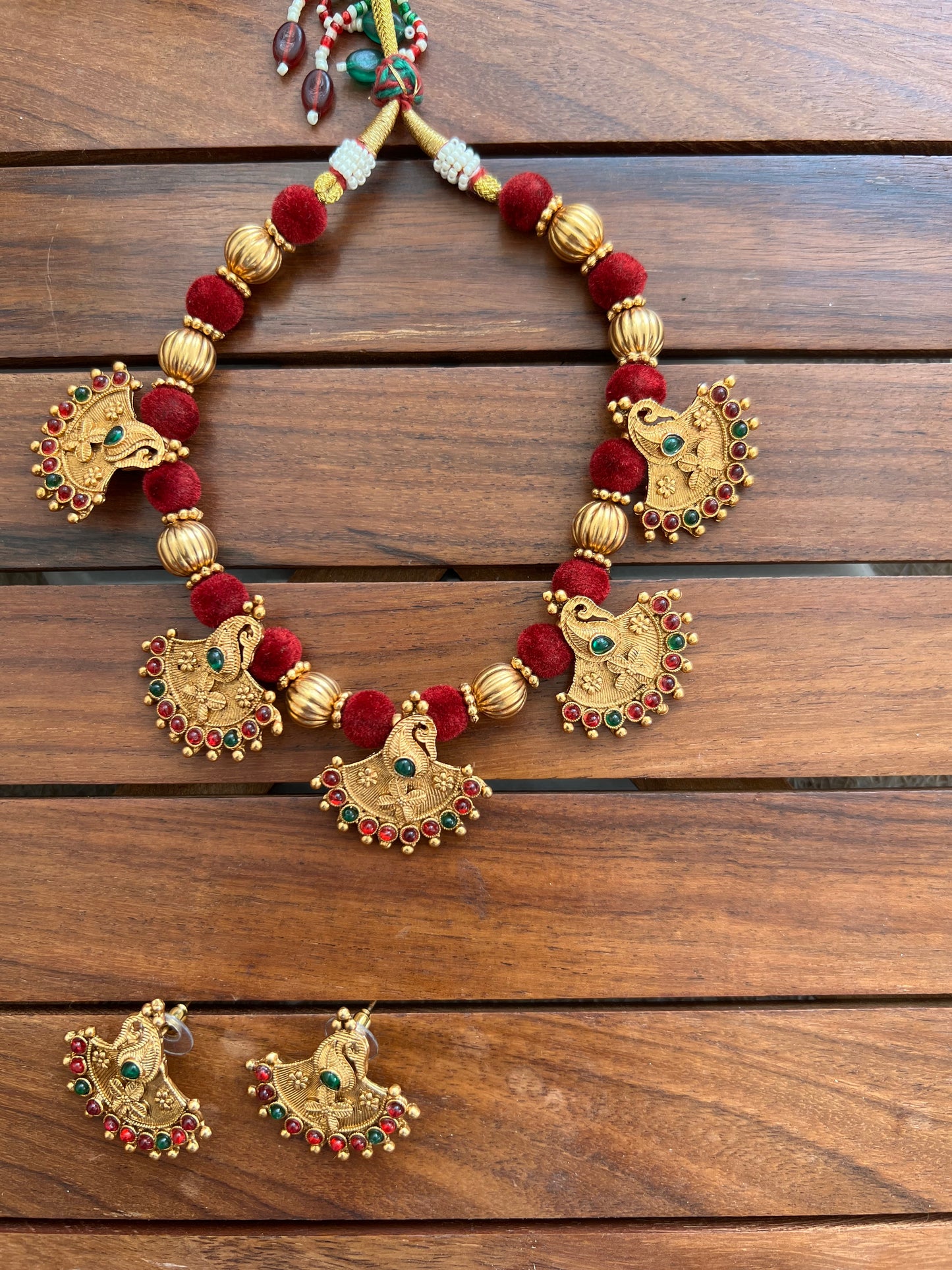 Maroon Necklace Set