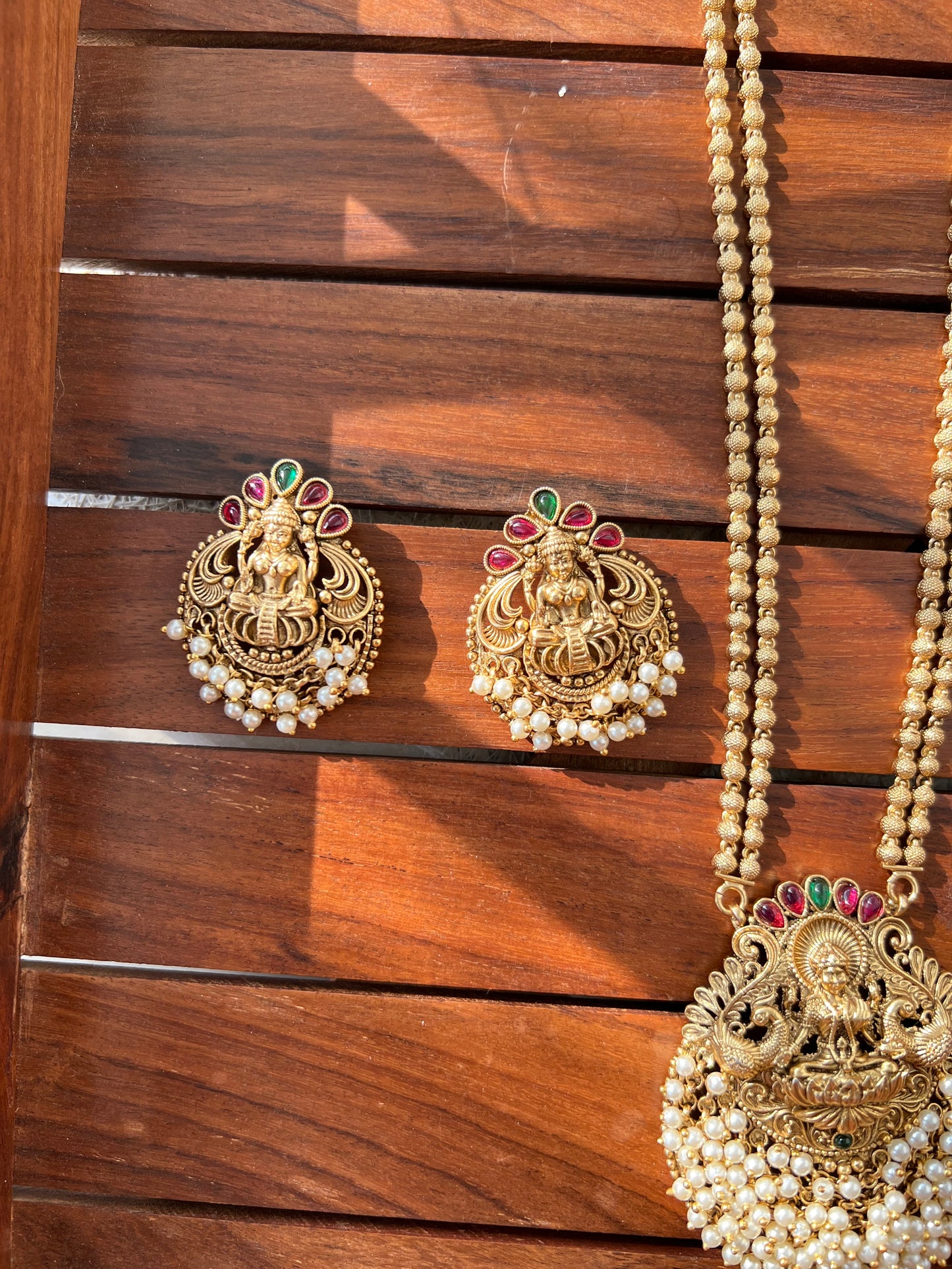 Gold Plated Temple Design Kasu Necklace with Earring