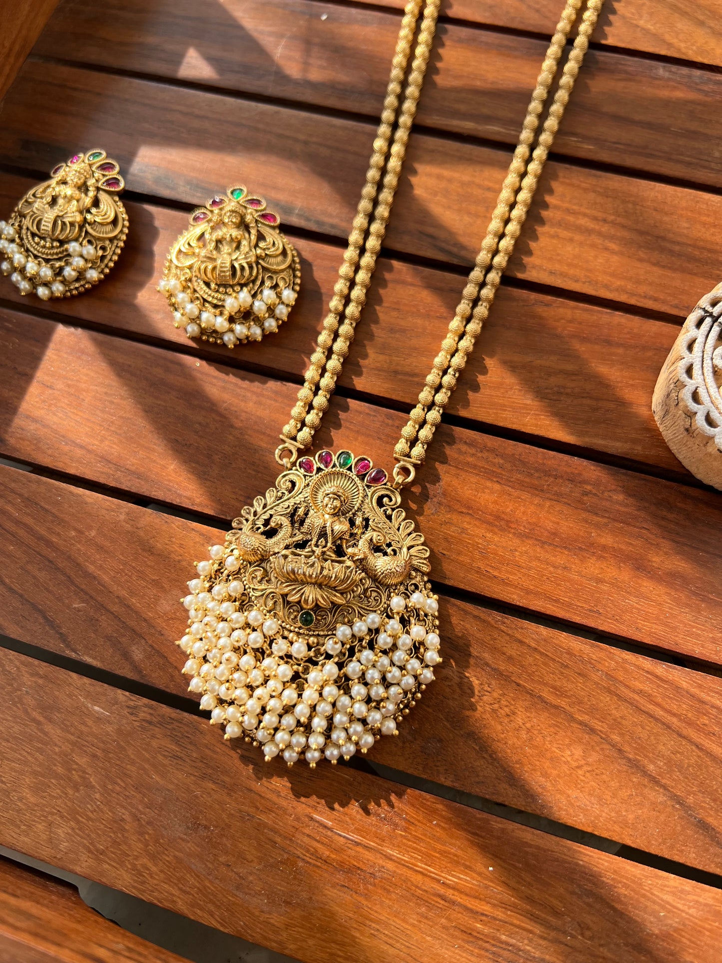 Gold Plated Temple Design Kasu Necklace with Earring