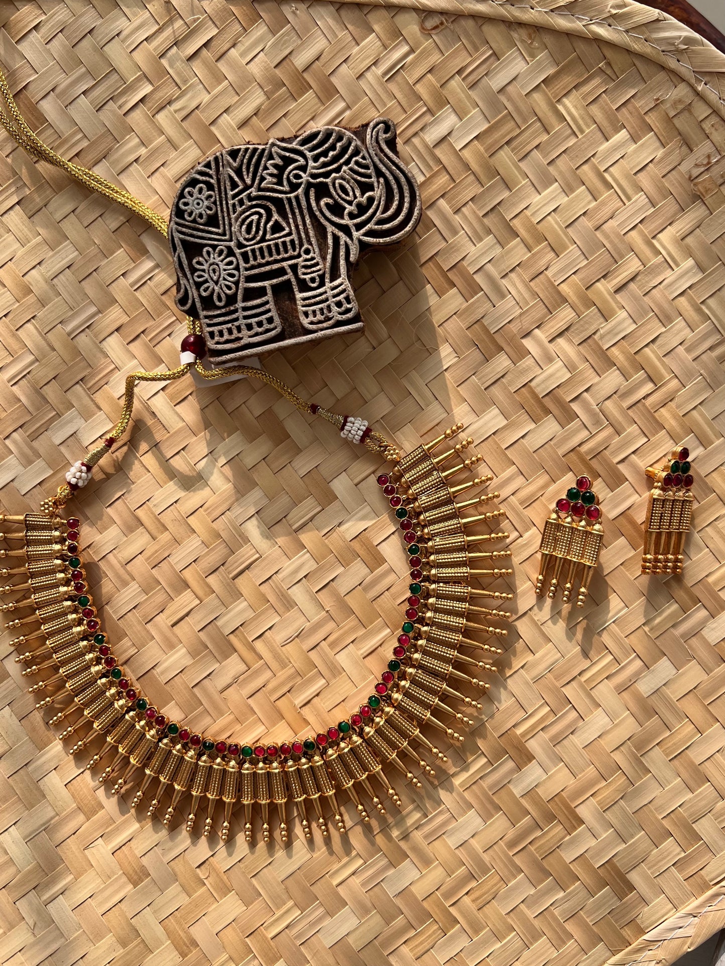 Mullamottu Necklace with Earring Set