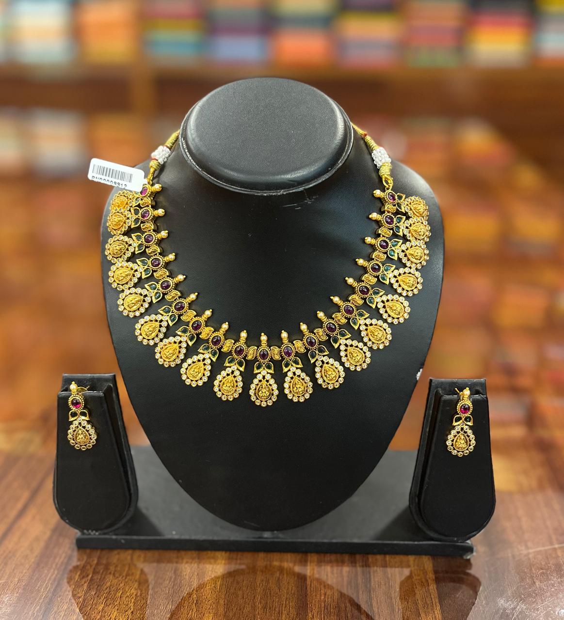 Premium Antique Necklace Set