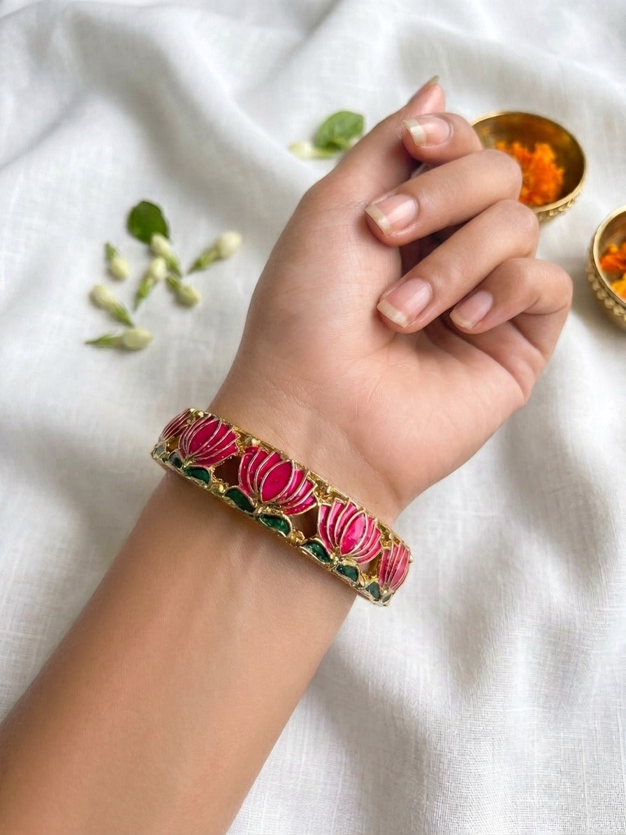 Antique Louts  Bangle